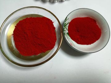 ประเทศจีน 1.24% Moisture Pigment Red 166 ความคงทนต่อแสงที่ดีสำหรับพลาสติกเกรดอาหาร ผู้ผลิต